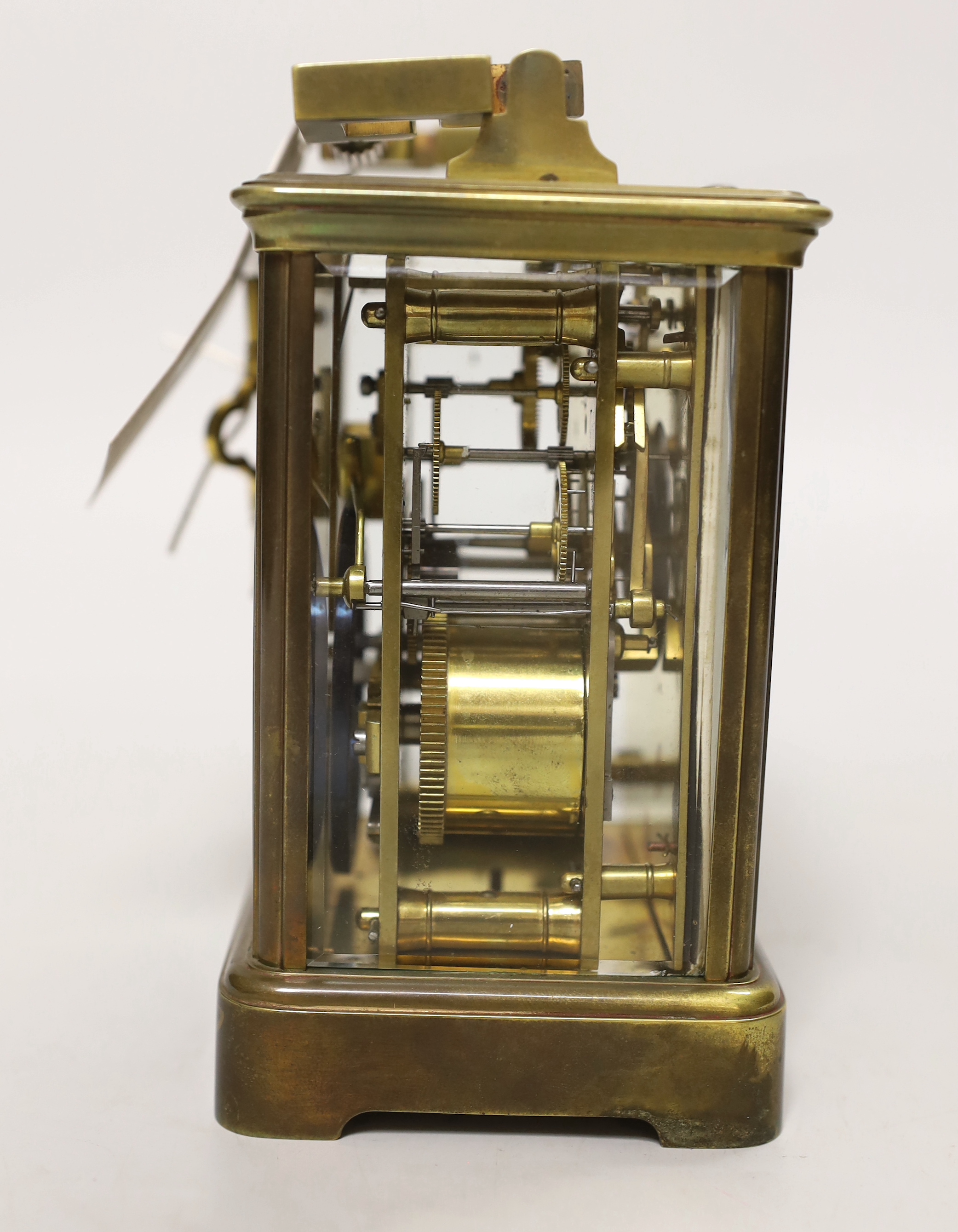 A French brass repeating carriage clock, 15cm